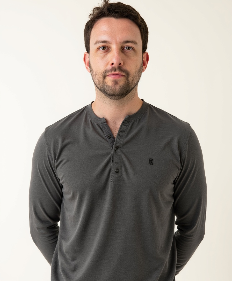 Retrato de Juan Camilo Esteban, cofundador y CEO de Vitalibera